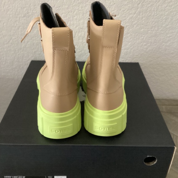 SOREL Caribou X Waterproof Leather Lace-Up Boot (Women) 10M - Picture 9 of 10